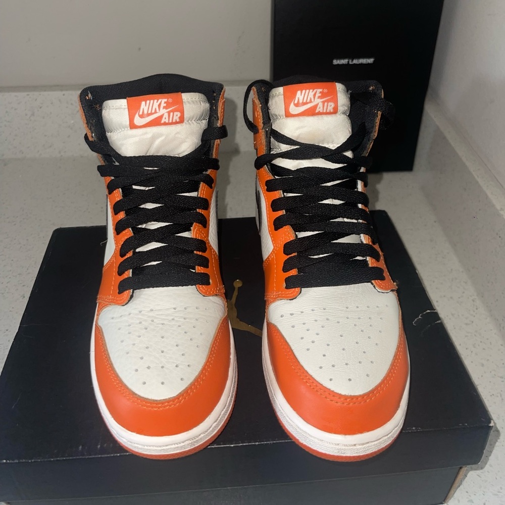 Air Jordan 1 Retro High OG "Reverse Shattered Backboard" sneakers